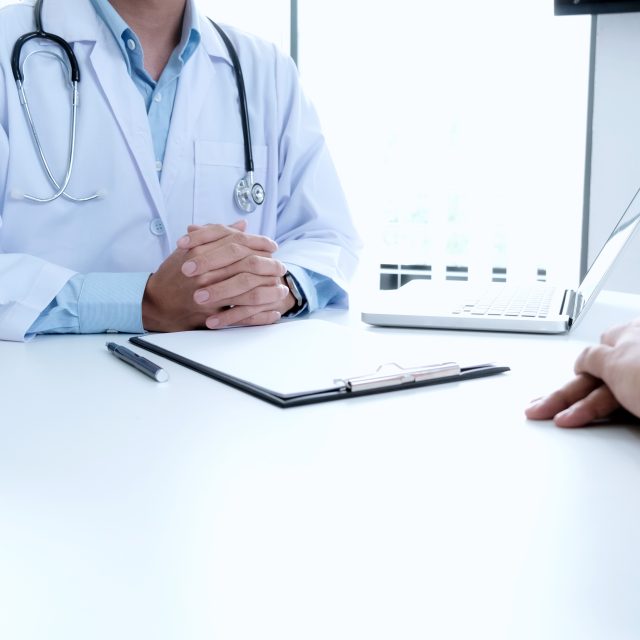 Workplace Medical https://saddlemountain.clinic/wp-content/uploads/2023/10/doctor-patient-640x640.jpg